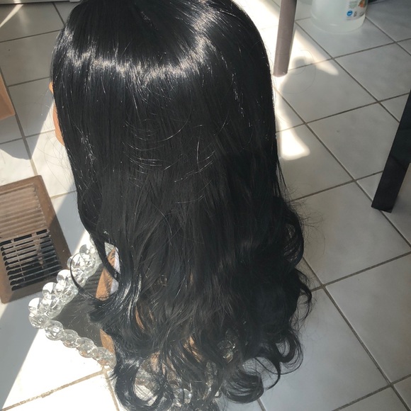 NEW long black wavy light curls wig - Picture 6 of 7